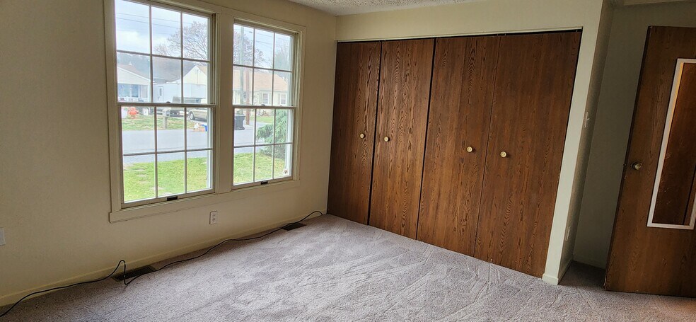 Building Photo - 226 Allison Ave