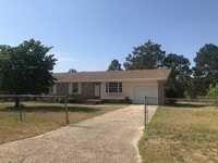 Building Photo - 5947 Lexington Dr