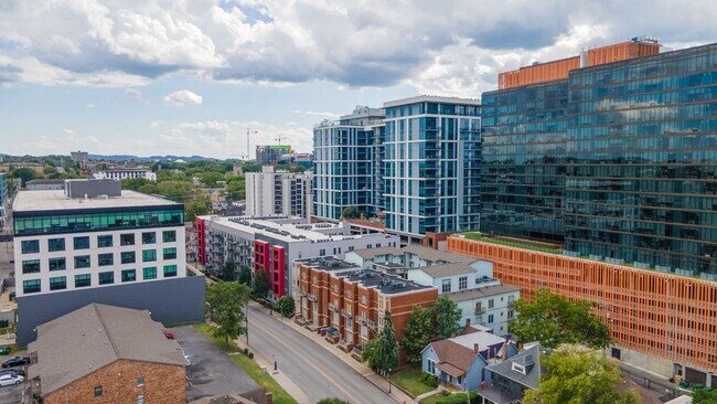 Primary Photo - **WALKABLE MIDTOWN CONDO WITH BALCONY AND ...