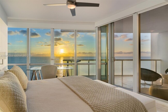 Building Photo - 17121 Collins Ave