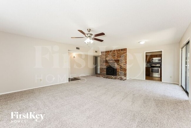 Building Photo - 2605 Trailridge Dr