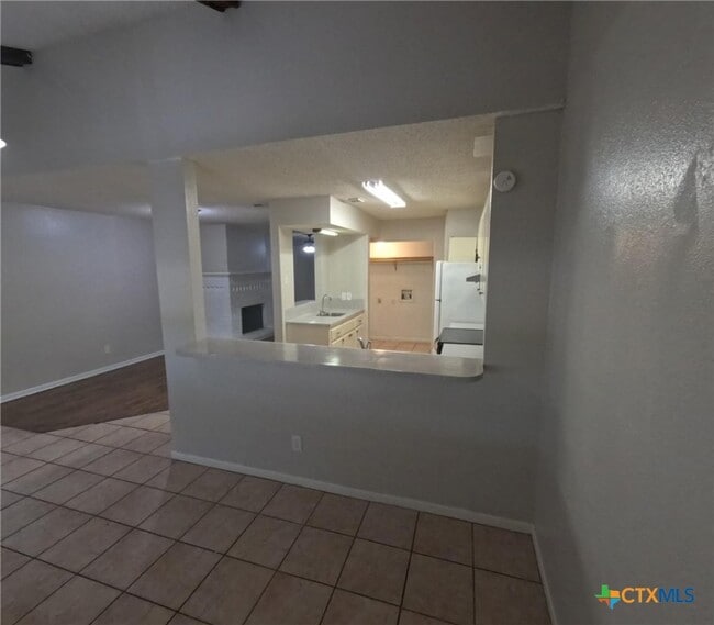 Building Photo - 207 Palmwood Dr