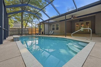 Building Photo - 1705 19th St