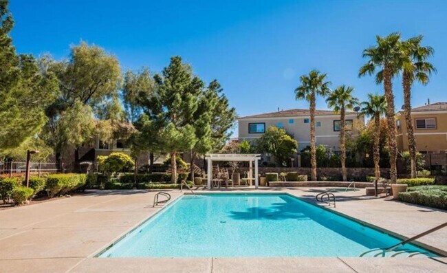 Building Photo - 9303 Gilcrease Ave