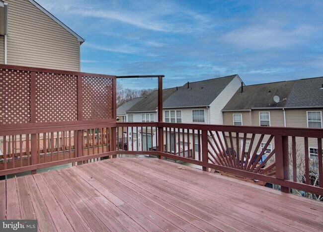 Building Photo - 4009 Timber Oak Trl