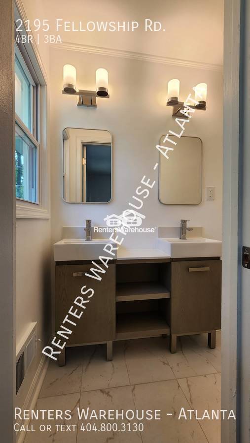 Building Photo - Experience the Perfect Blend of Comfort, S...