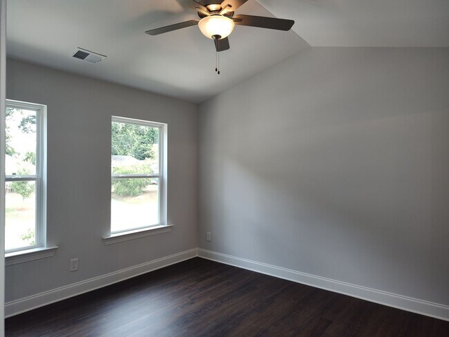 Building Photo - New Build end-unit townhome in the Druid H...