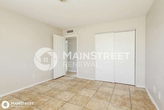 Building Photo - 3150 N 77th Ln, Phoenix, AZ 85033
