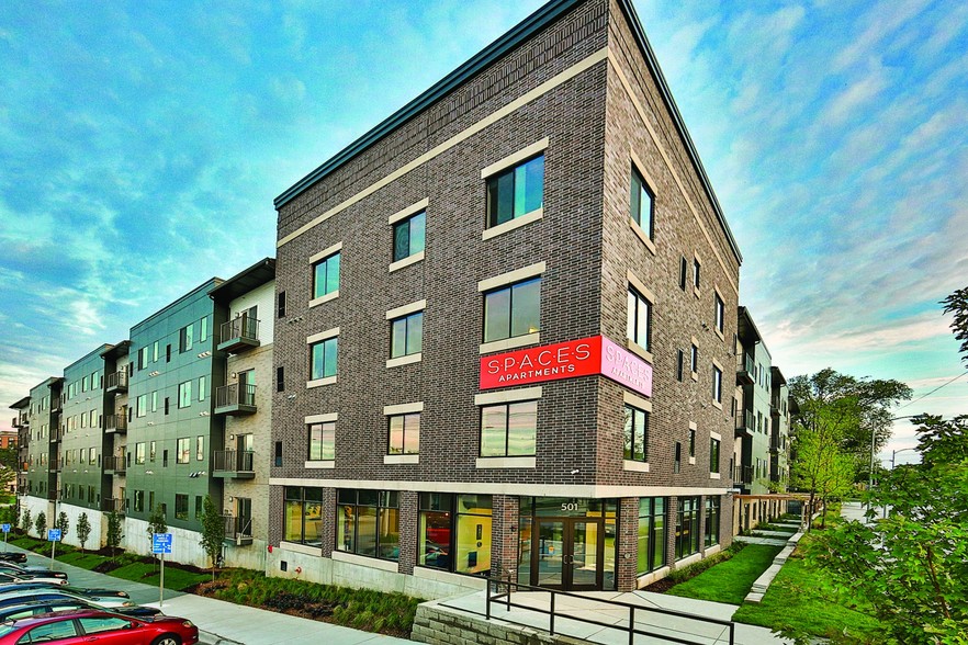 Primary Photo - SPACES