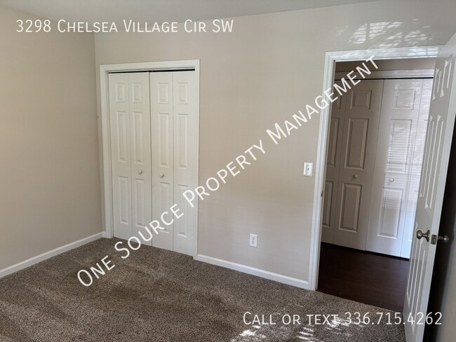 Building Photo - 3298 Chelsea Village Cir SW