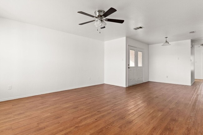 Building Photo - 6211 Temora Loop