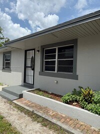 Building Photo - 740 NW 100th St