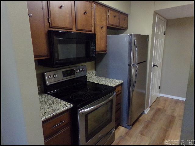 Building Photo - 1311 N University Ave