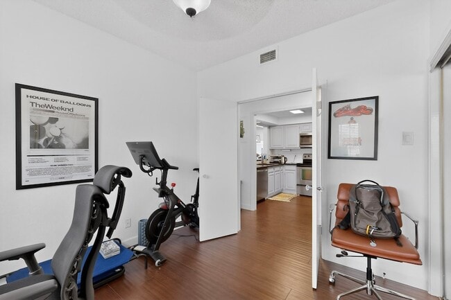 Building Photo - 5859 Frankford Rd