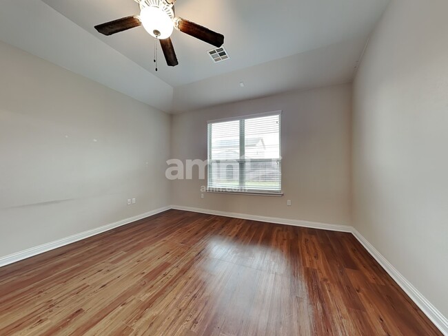 Building Photo - 8107 Cottage Rose Drive
