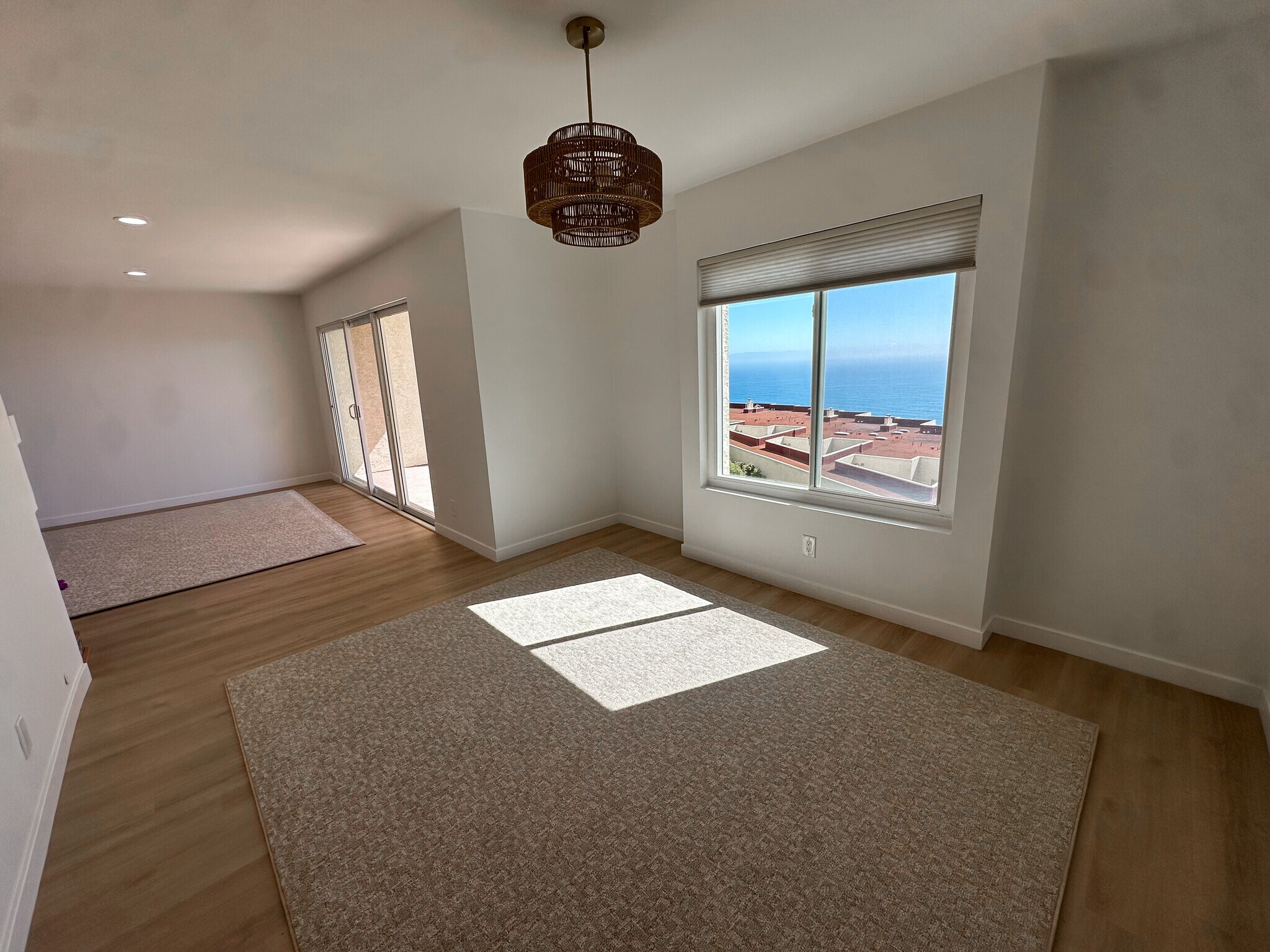 Building Photo - 3200 La Rotonda Dr