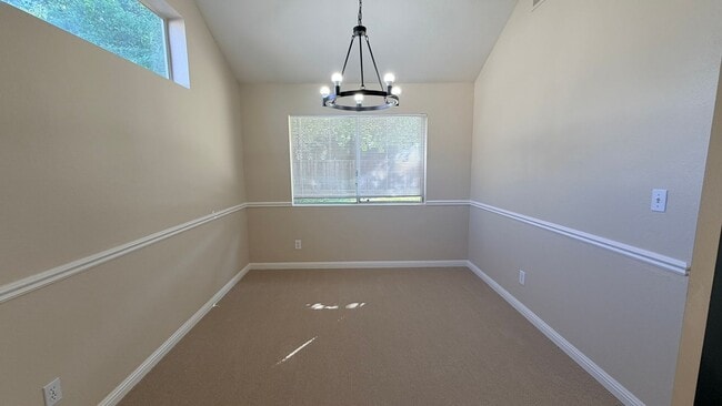 Building Photo - Oakley beautiful 3 bedroom 2 bath w/vaulted ceilings & much more