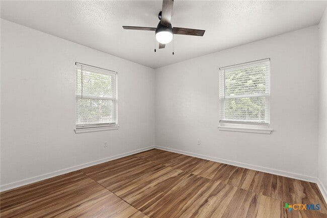 Building Photo - 1107 S 25th St