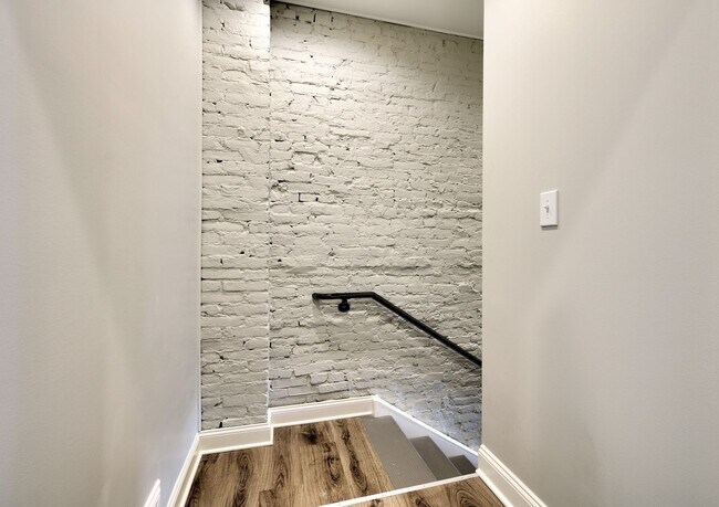 Building Photo - Reserves on Washington Park