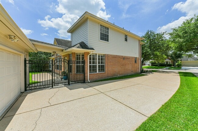 Building Photo - 3223 Pleasant Cove Ct