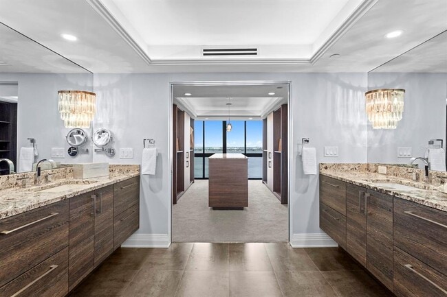 Building Photo - 3301 Bayshore Blvd