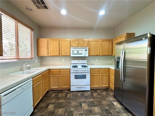 Building Photo - 7186 Cressida Ct