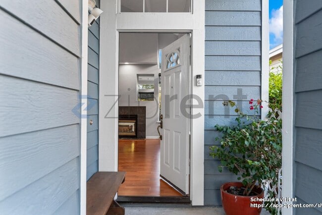 Building Photo - 281 Scotts Valley