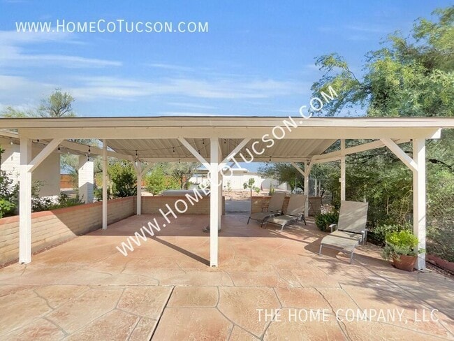 Building Photo - 8628 N Placita Del Cardo