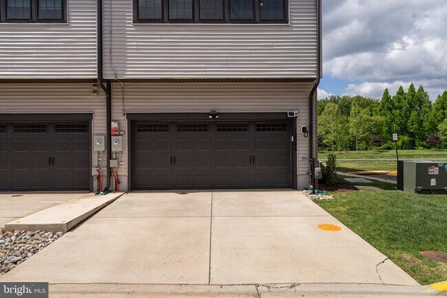 Building Photo - 12544 Ovation Dr