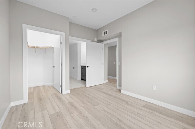 Building Photo - 12714 S Figueroa St