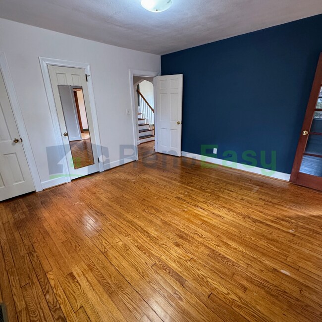 Building Photo - 8533 Circle Dr