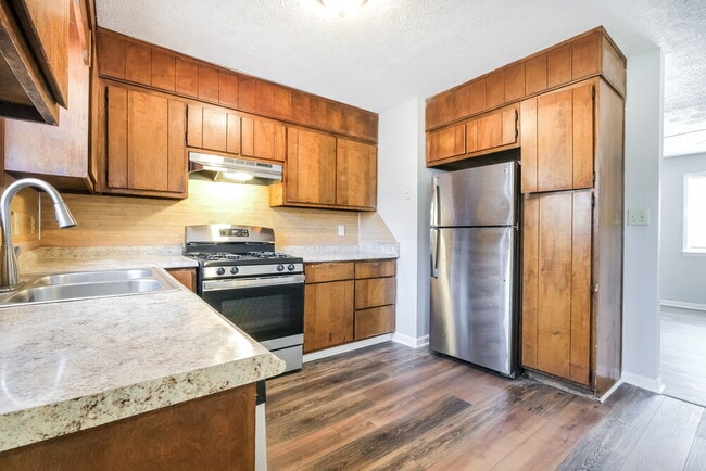 Building Photo - 9039 Raven Dr