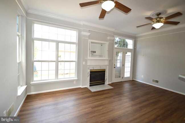 Building Photo - 25492 Freda Ln