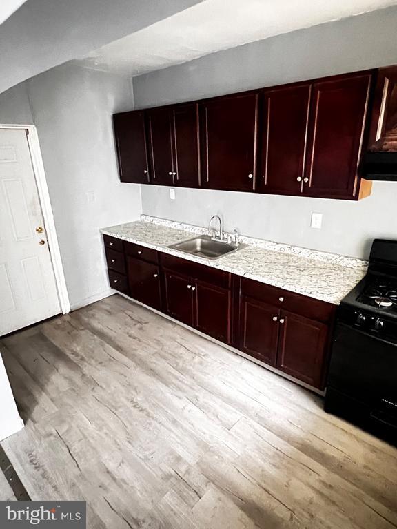 Building Photo - 211 S 53rd St