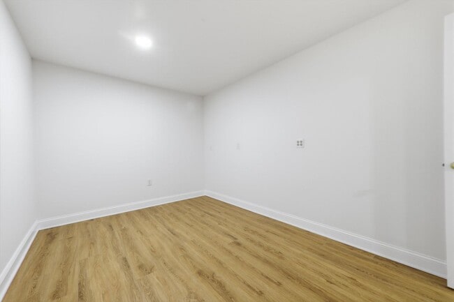 Building Photo - 17545 Hardy Rd