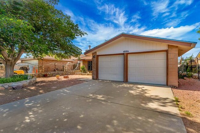 Building Photo - 4886 Maureen Cir
