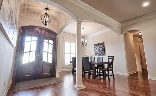Building Photo - Beautiful 3 bed/3 bath home in Gardens of ...