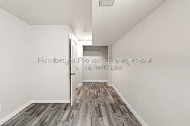 Building Photo - 9717 N Stevens St