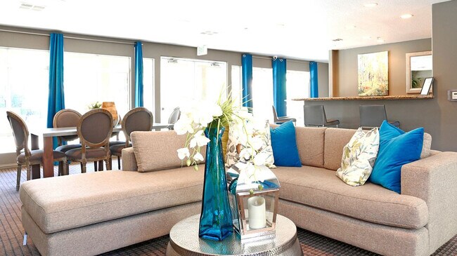 Building Photo - 6810 Di Lusso Dr