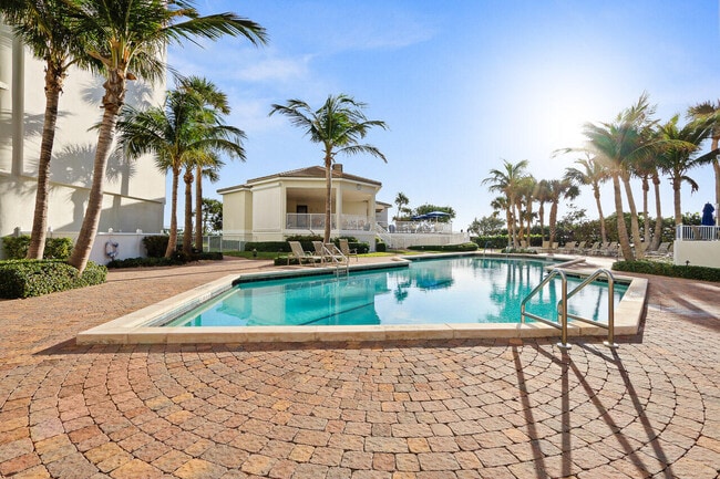 Building Photo - 3000 N Ocean Dr