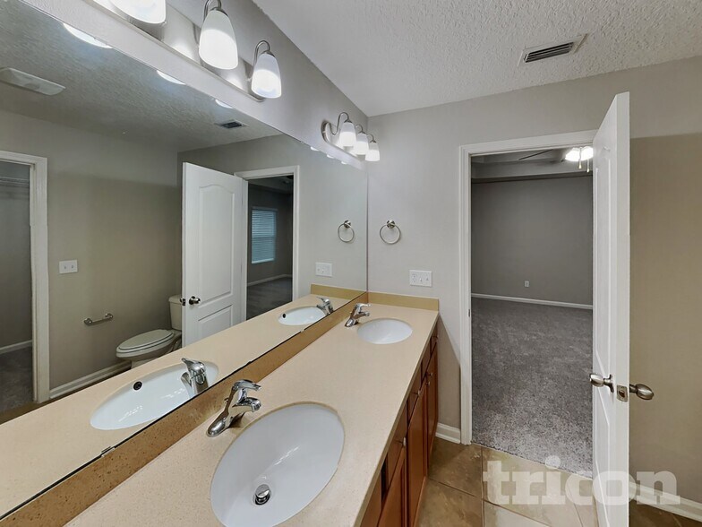 Building Photo - 16184 Kayla Cove Ct
