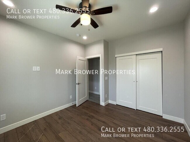 Building Photo - 1561 E Mahoney Ave