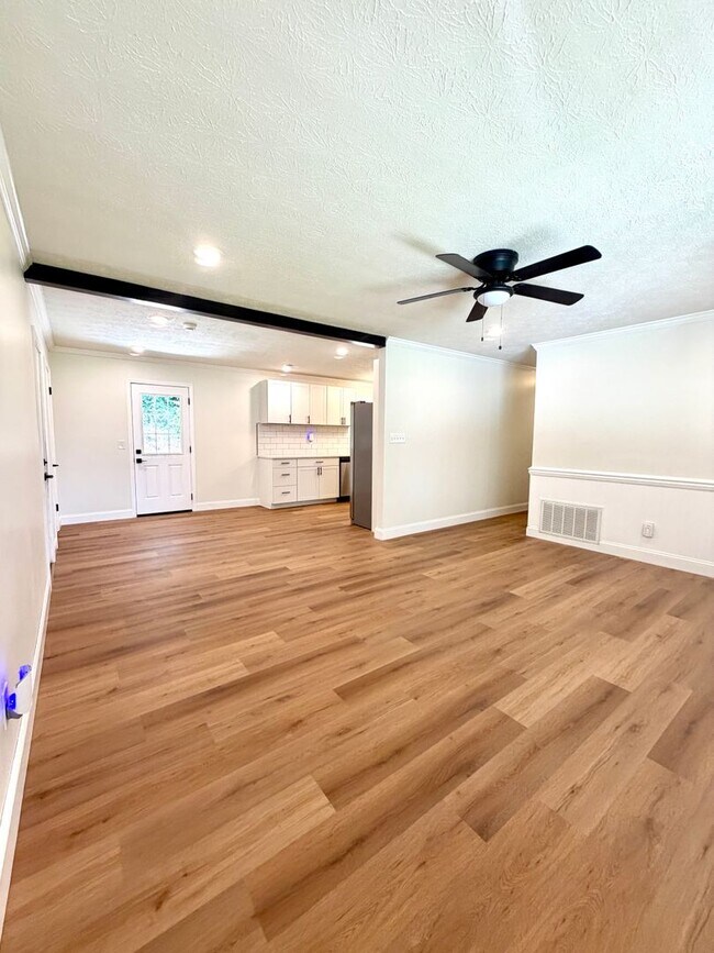 Building Photo - 3851 Nebo Rd