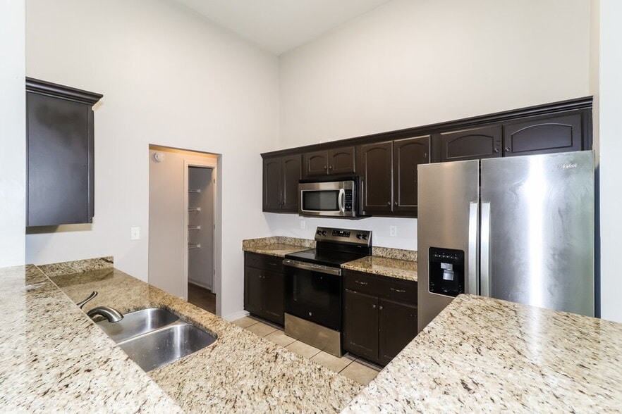 Building Photo - 9149 Billy Pat Dr