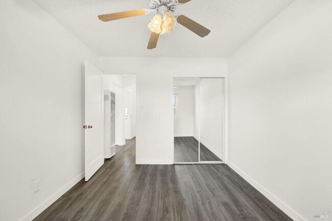 Building Photo - Salling - 1421 Clay Street