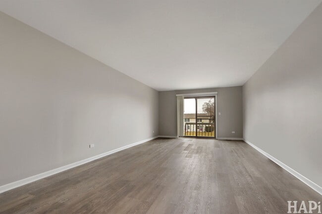 Building Photo - 920 Pleasant St