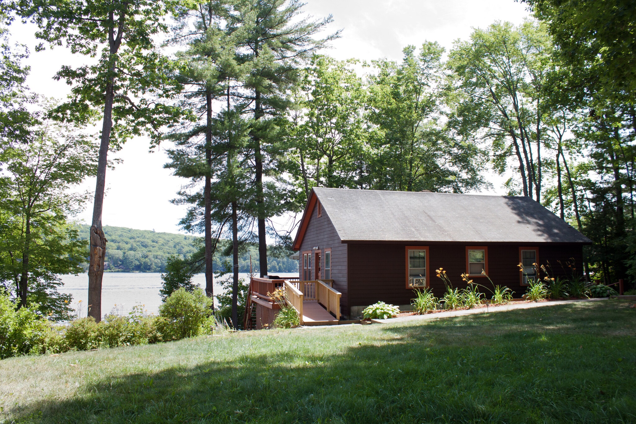 Building Photo - 387 Locks Pond Rd