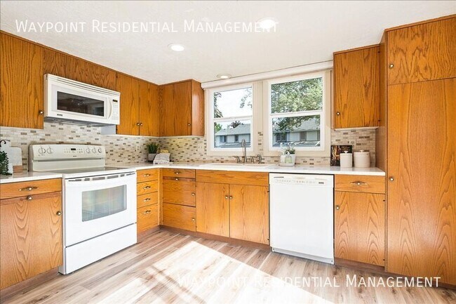 Building Photo - 3108 Woodbrook Pl