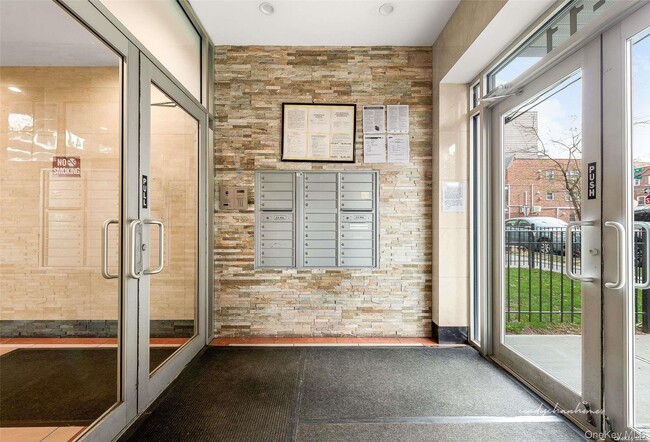 Building Photo - 94-11 65th Rd