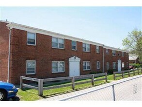 Building Photo - Cozy Two Bedroom Apartment in the City Center